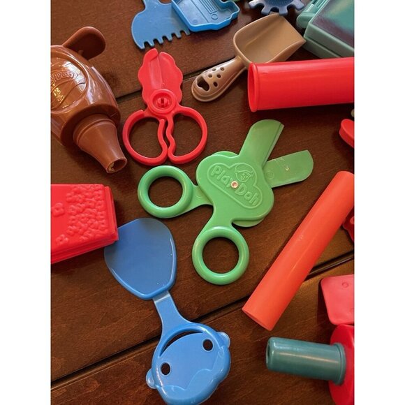 LOT Play Doh Vintage 1987 Fun Cutter Swiss Army Knife Dough Multi Tool Toy - Picture 5 of 5